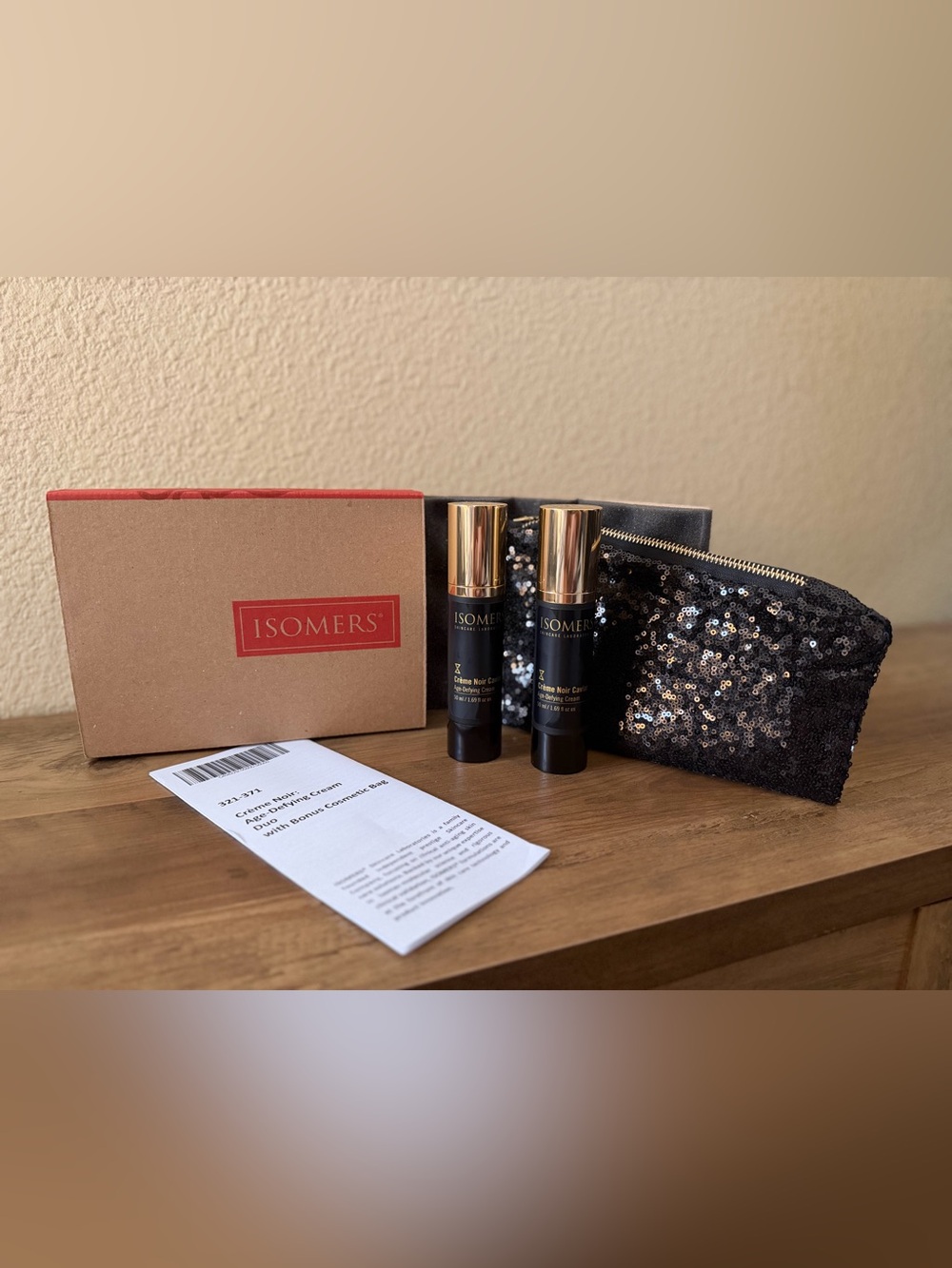 ISOMERS Crème Noir Caviar Age-Defying Cream Duo 50ml + Cosmetic Bag